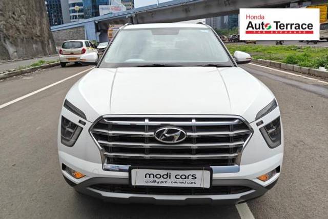 https://images10.gaadi.com/usedcar_image/4605795/original/1f345f739d33c8bfc39e14af1e8297e8.jpeg?imwidth=6400