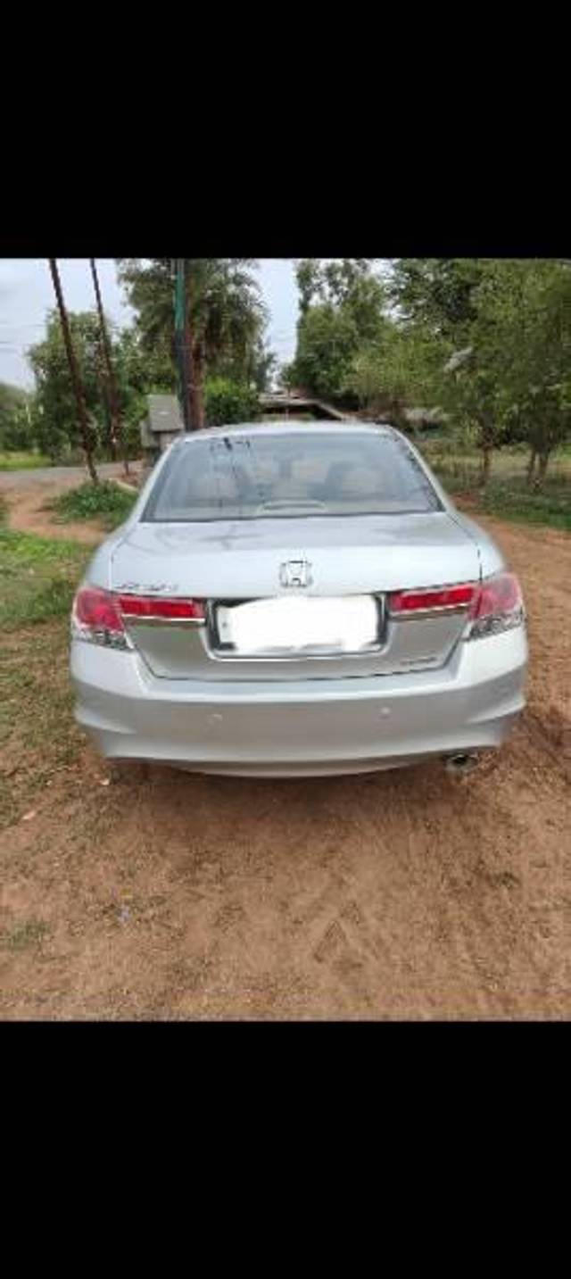 https://images10.gaadi.com/usedcar_image/4605801/original/processed_bfe65048-52c5-4f6c-9f16-b20b5f807778.jpg?imwidth=6400
