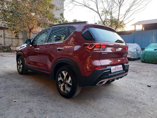 https://images10.gaadi.com/usedcar_image/4605824/original/processed_69169851df8203fc9ae4c81929b2a127.jpeg?imwidth=6402