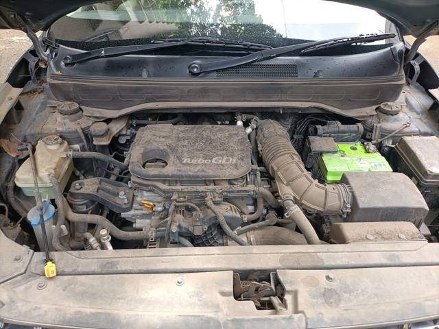 https://images10.gaadi.com/usedcar_image/4605825/original/403f0ee39092dce23a49d3950cd040c4.jpg?imwidth=6402