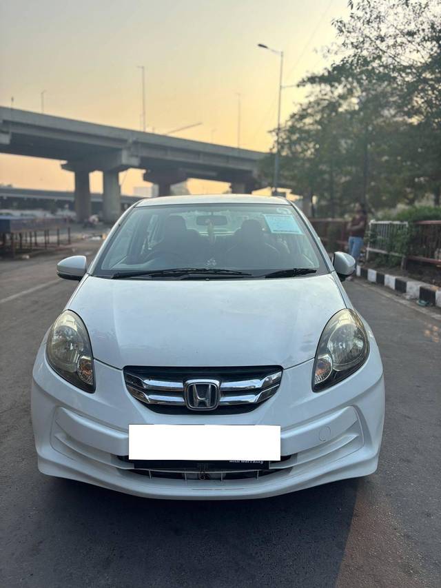 https://images10.gaadi.com/usedcar_image/4605830/original/processed_d028570e1e2338de6877c0477071c2b8.jpg?imwidth=6400
