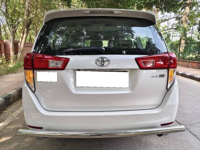 https://images10.gaadi.com/usedcar_image/4605836/original/processed_ca9415094c57e53a5d6c0a3d329872a4.jpg?imwidth=6402