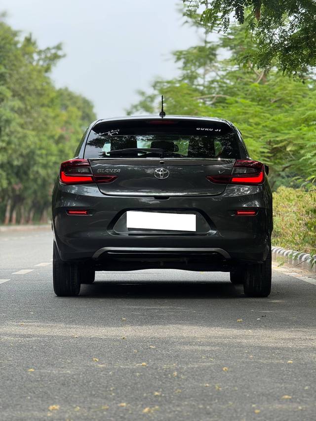 https://images10.gaadi.com/usedcar_image/4605846/original/processed_1e5b47858a2c939bc1c4430415141571.jpg?imwidth=6402
