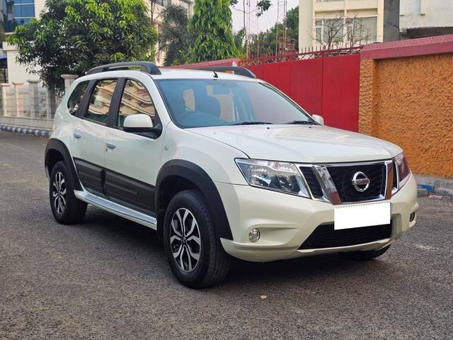 https://images10.gaadi.com/usedcar_image/4605850/original/processed_9b8f62b0077fd3b79b99d06788b03d9b.jpg?imwidth=6400