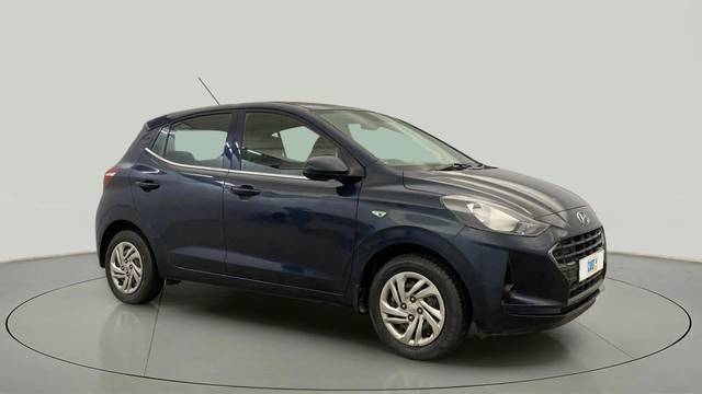 https://images10.gaadi.com/usedcar_image/4605862/original/855cf9deca501a10a93cb78f706c9b5f.jpg?imwidth=6400