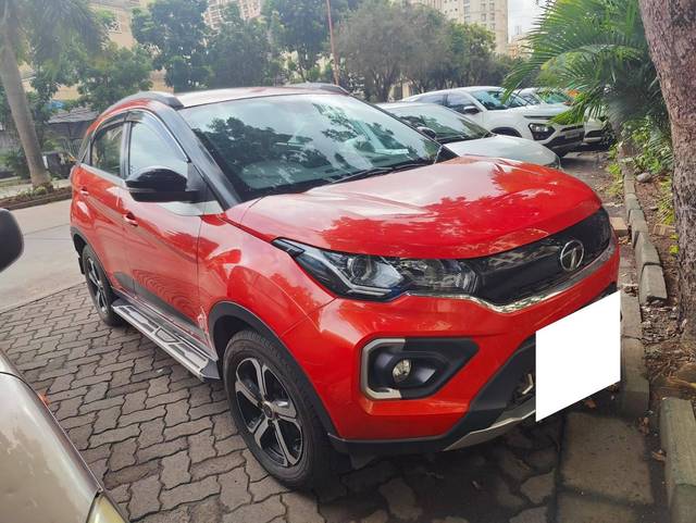 https://images10.gaadi.com/usedcar_image/4605905/original/processed_69c3a59c-3c8c-4daa-9a81-a5d9598eada6.jpg?imwidth=6400