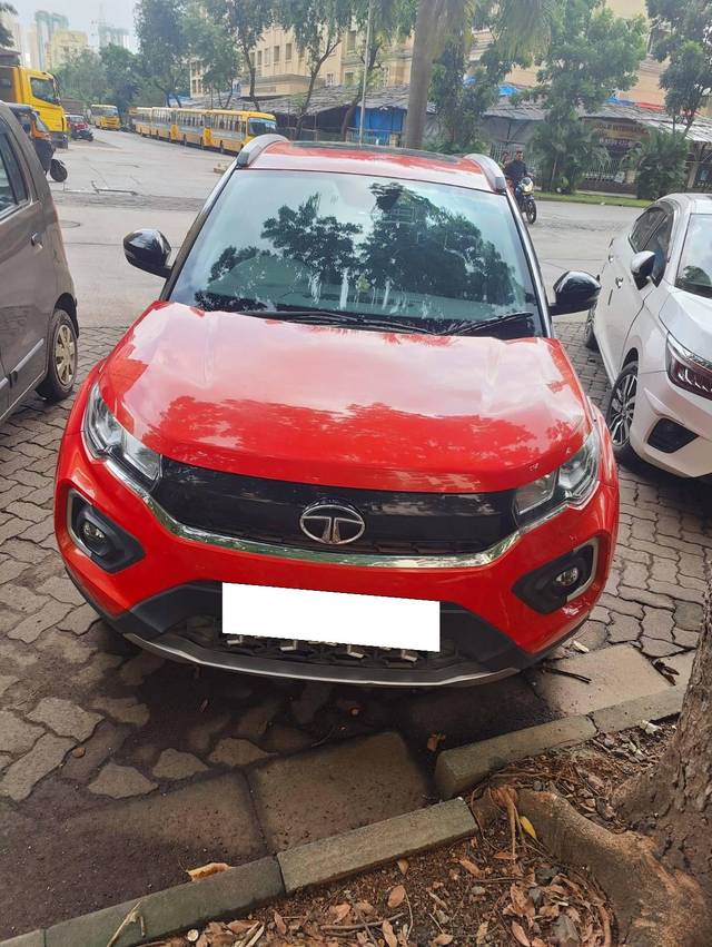 https://images10.gaadi.com/usedcar_image/4605905/original/processed_bf9e50a0-3563-4fd7-b920-f1e17810ce43.jpg?imwidth=6402