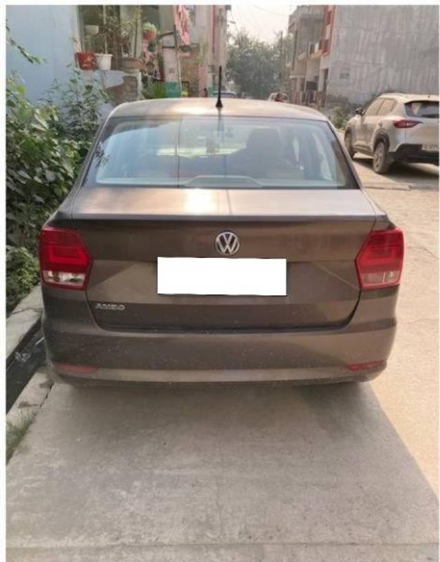 https://images10.gaadi.com/usedcar_image/4605906/original/processed_2092f769-8013-42b5-b10c-471f6b120434.jpg?imwidth=6402