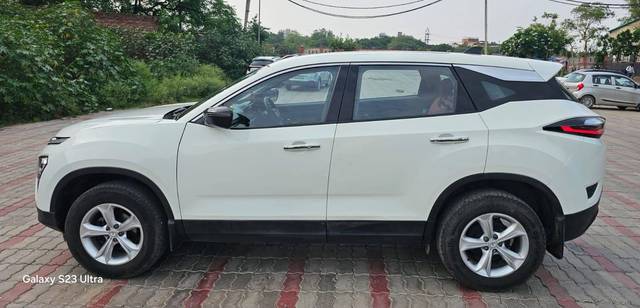 https://images10.gaadi.com/usedcar_image/4605927/original/processed_489c12e8afe648a3071c7d56d1a81a54.jpg?imwidth=6402