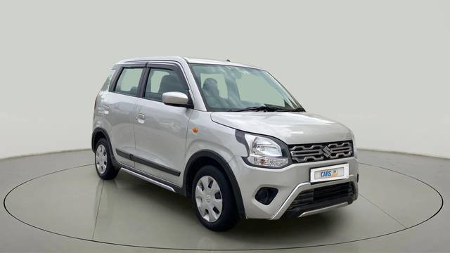 https://images10.gaadi.com/usedcar_image/4605928/original/1c21f4393ecd3679d14aa289029a521d.jpg?imwidth=6400