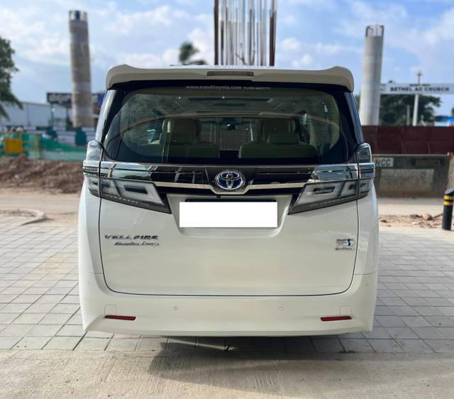 https://images10.gaadi.com/usedcar_image/4605948/original/processed_d3edf3a082a02a25affbd31fd08d3258.jpg?imwidth=6401