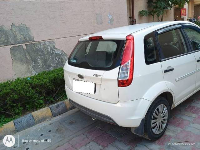 https://images10.gaadi.com/usedcar_image/4605950/original/processed_69eec721-4e7d-4c65-9229-92b647d19318.jpg?imwidth=6401