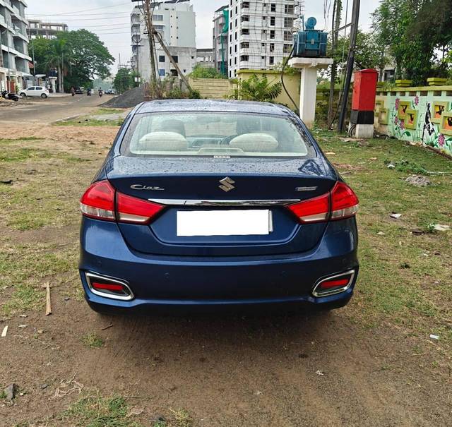 https://images10.gaadi.com/usedcar_image/4605963/original/processed_3bbd76829e76c6dafcec6c82a0ff9ba2.jpg?imwidth=6401