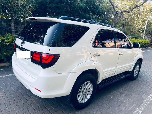 https://images10.gaadi.com/usedcar_image/4605973/original/processed_9ce33ef0-d037-4ea3-8da9-dbe52579ce40.jpg?imwidth=6401