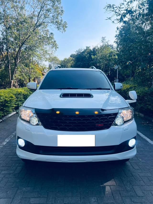 https://images10.gaadi.com/usedcar_image/4605973/original/processed_c5c9eae2-efb1-4d76-a915-86b95cea2b9f.jpg?imwidth=6400