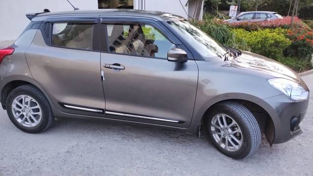 https://images10.gaadi.com/usedcar_image/4606035/original/c815d772-c176-4c52-b751-edbc6f929fa0.jpg?imwidth=6402
