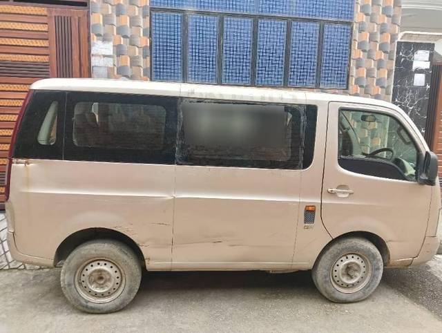 https://images10.gaadi.com/usedcar_image/4606059/original/processed_a07cf316-c2f4-4b59-a360-54491b070d77.jpg?imwidth=6402
