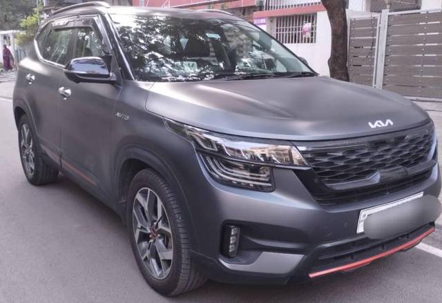 https://images10.gaadi.com/usedcar_image/4606084/original/processed_b8e74b9ce5c10dda0c85bcf6e4f92607.jpg?imwidth=6400