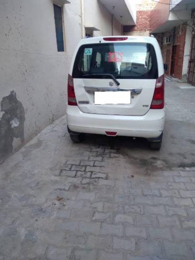 https://images10.gaadi.com/usedcar_image/4606093/original/processed_e6410ca1-5dd3-4ee1-99da-3d3d50cde62c.jpg?imwidth=6401