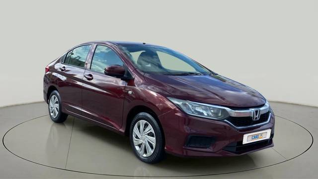 https://images10.gaadi.com/usedcar_image/4606122/original/14578c5eb10e970001493aa50c04fcff.jpg?imwidth=6400