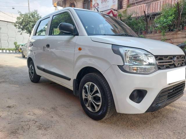 https://images10.gaadi.com/usedcar_image/4606138/original/processed_477cda424a7f9be9b8d14e6e0457e634.jpeg?imwidth=6400