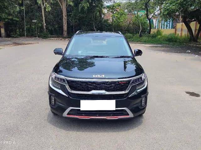 https://images10.gaadi.com/usedcar_image/4606145/original/processed_ae421ebf48ef9a0b753ebda55e81b92f.jpg?imwidth=6400