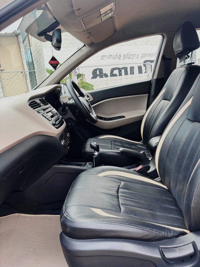 Second-hand 2015 Hyundai i20 Sportz Option 1.2 for sale in Karur-6