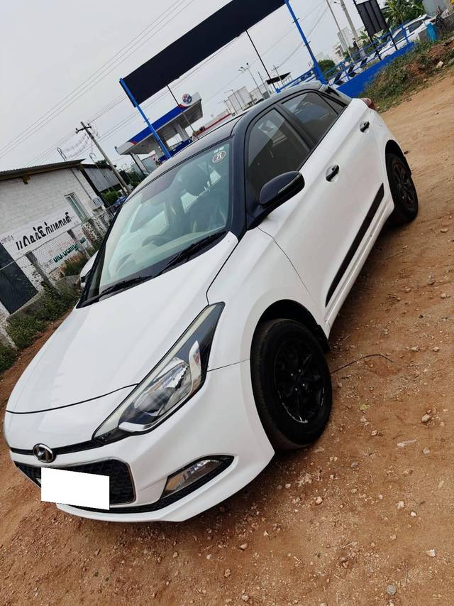 https://images10.gaadi.com/usedcar_image/4606147/original/processed_492d93fae099e9cd8d098922bce1dfea.jpg?imwidth=6401