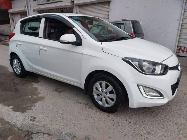 https://images10.gaadi.com/usedcar_image/4606148/original/processed_3a44bf2ef07c059ced28f3b14002930e.jpeg?imwidth=6400