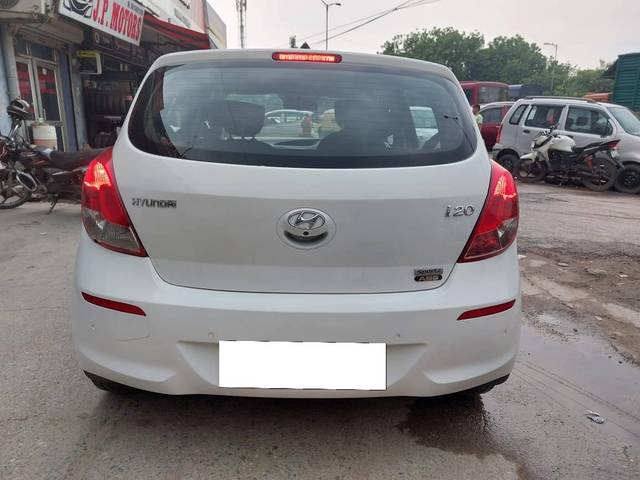 https://images10.gaadi.com/usedcar_image/4606148/original/processed_a497a5c0ae858ecd66473f88086ff597.jpeg?imwidth=6402