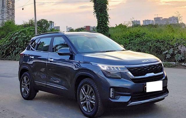 https://images10.gaadi.com/usedcar_image/4606155/original/processed_e88812f6697de2dcb14eaa36a14b540f.jpeg?imwidth=6400