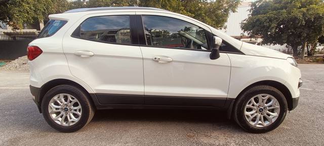https://images10.gaadi.com/usedcar_image/4606208/original/36a14f3c199e2a674644005c01417d14.jpg?imwidth=6401