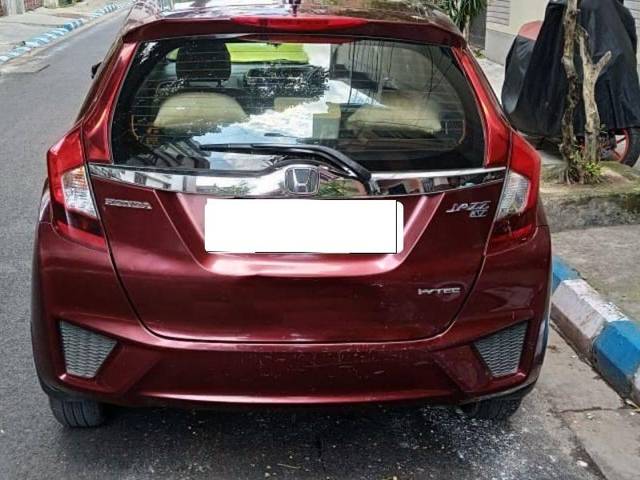 https://images10.gaadi.com/usedcar_image/4606229/original/processed_97b609a55aab7012436ce760d2dad4bf.jpg?imwidth=6402