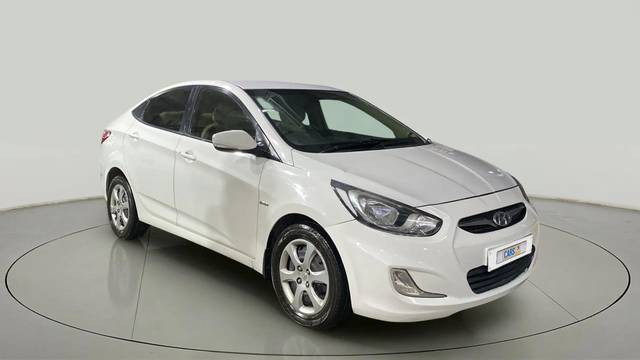 https://images10.gaadi.com/usedcar_image/4606235/original/eb1f72f63ddb2c4884c2914b31939fb2.jpg?imwidth=6400