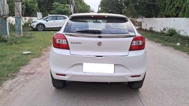 https://images10.gaadi.com/usedcar_image/4606246/original/processed_3a96a4c79216f63b9cbb8d0f85d98658.jpg?imwidth=6402