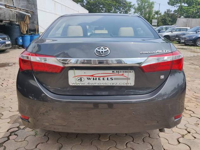 https://images10.gaadi.com/usedcar_image/4606252/original/processed_de5a3062f79a87c6c33973d64ca065b6.jpeg?imwidth=6401