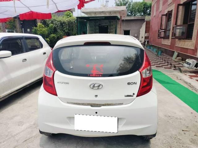 https://images10.gaadi.com/usedcar_image/4606282/original/processed_63c67be5-28d8-45e2-afda-e23e72c7fc83.jpg?imwidth=6401