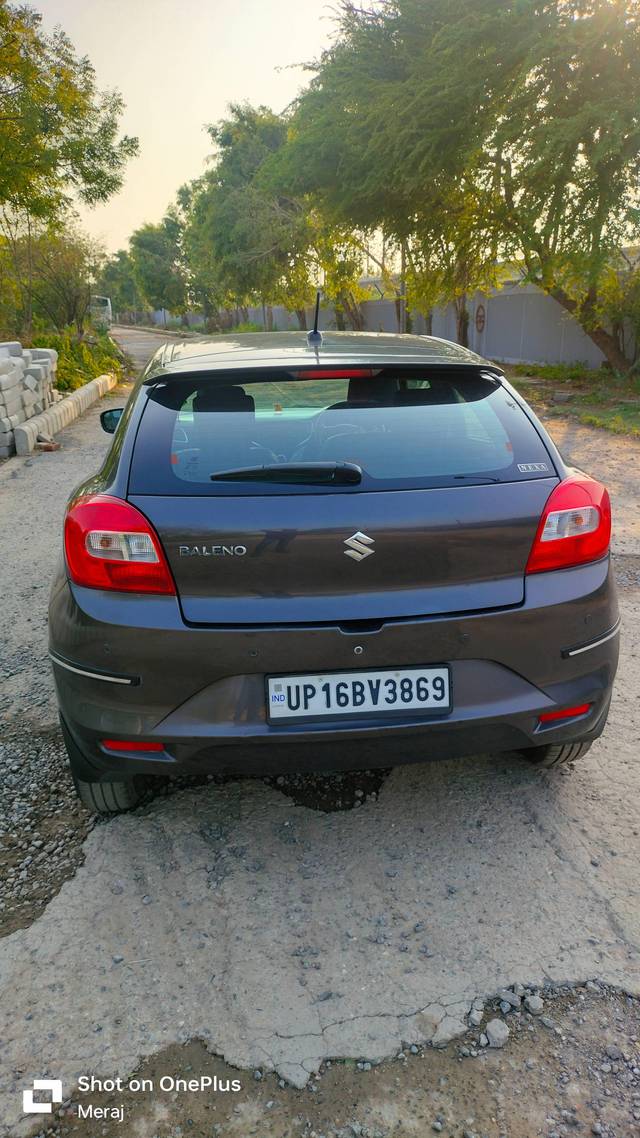 https://images10.gaadi.com/usedcar_image/4606289/original/processed_97f8b355aeaca557130895718da7e094.jpg?imwidth=6401