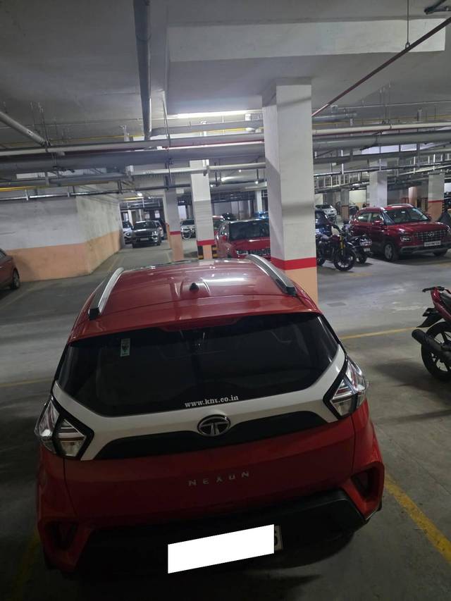 https://images10.gaadi.com/usedcar_image/4606301/original/processed_77c0a6c6-c75c-44c4-8591-b10674f68ef7.jpg?imwidth=6400
