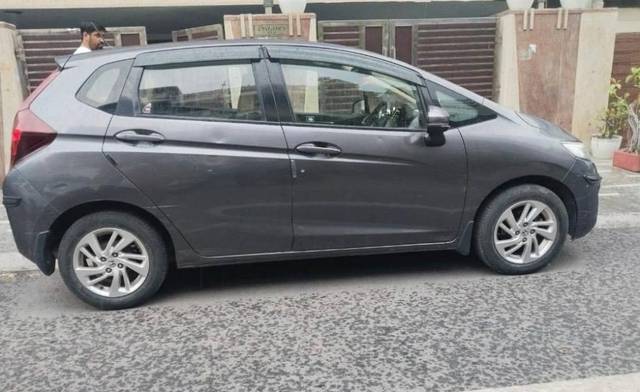 https://images10.gaadi.com/usedcar_image/4606314/original/processed_83c49b3b-41d3-40df-81b0-9dd30162fab6.jpeg?imwidth=6401