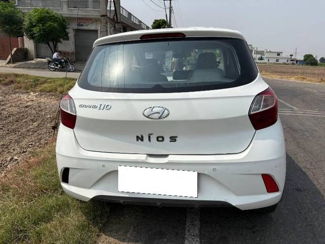 https://images10.gaadi.com/usedcar_image/4606330/original/processed_0348ab3d-a197-4283-9802-17708e49307c.jpeg?imwidth=6402