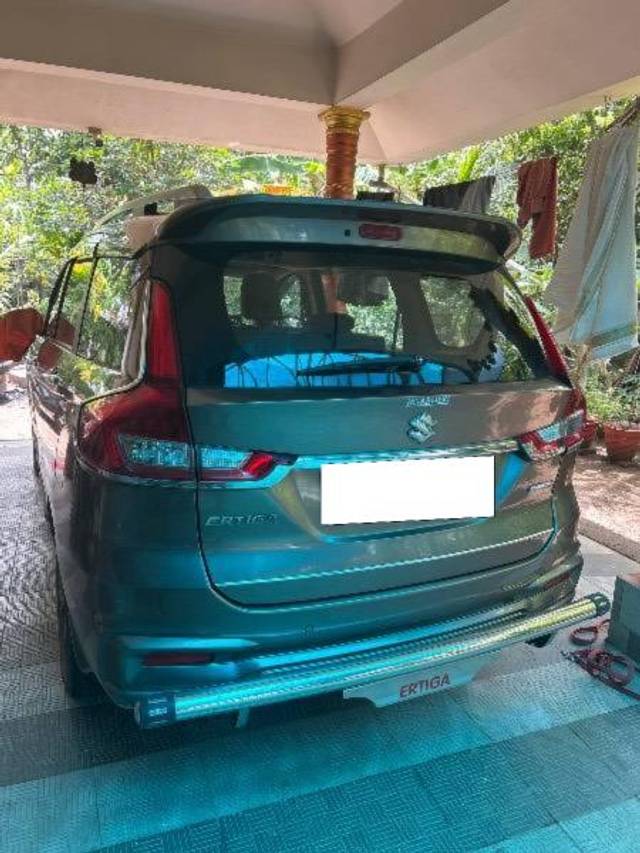 https://images10.gaadi.com/usedcar_image/4606332/original/processed_91597551-fad1-421a-ba90-0d043d9a58ef.jpg?imwidth=6400