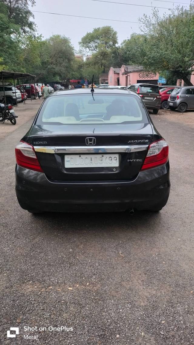 https://images10.gaadi.com/usedcar_image/4606344/original/processed_33693f49de21c43fa012a20c3002afa8.jpg?imwidth=6402