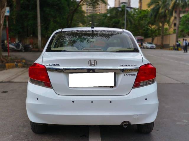 https://images10.gaadi.com/usedcar_image/4606352/original/processed_224843dcd7b85101dcfa9ffbbda322a0.jpg?imwidth=6402