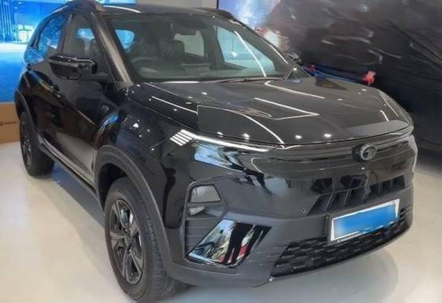 https://images10.gaadi.com/usedcar_image/4606353/original/processed_2981d7ec-c1ee-44e5-bfbd-1d62aba1e480.jpg?imwidth=6400