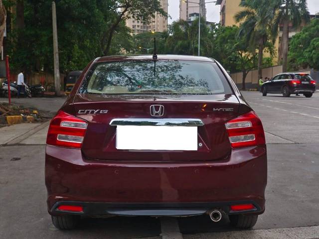 https://images10.gaadi.com/usedcar_image/4606372/original/processed_4abfa29fde25906ceccfa495e4c0cc09.jpg?imwidth=6402
