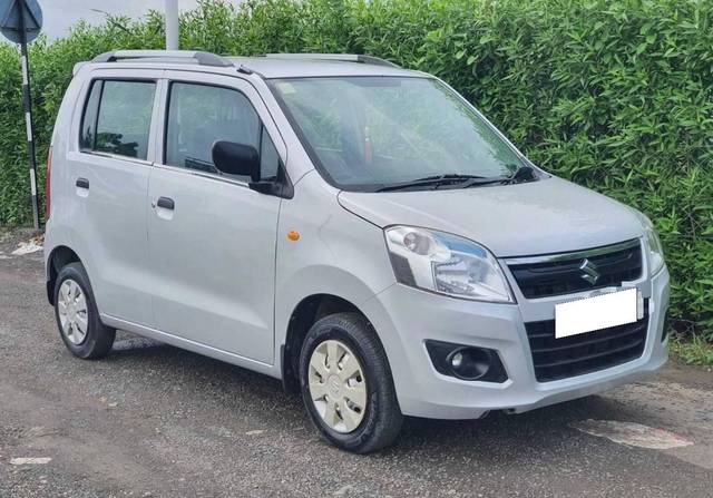 https://images10.gaadi.com/usedcar_image/4606393/original/processed_197c2058-69ec-4e9b-a2b3-368a9913a8f2.jpg?imwidth=6400