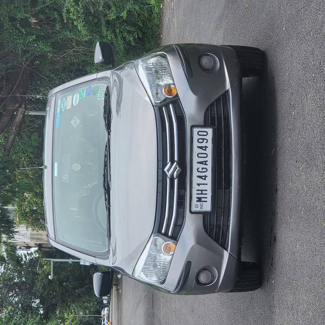 https://images10.gaadi.com/usedcar_image/4606444/original/1cd7d887da002f5d7eb4cdb46429957e.jpg?imwidth=6400