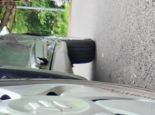 https://images10.gaadi.com/usedcar_image/4606444/original/processed_1dfd697ac63b2536c931c7dc1d8c11c9.jpg?imwidth=6402