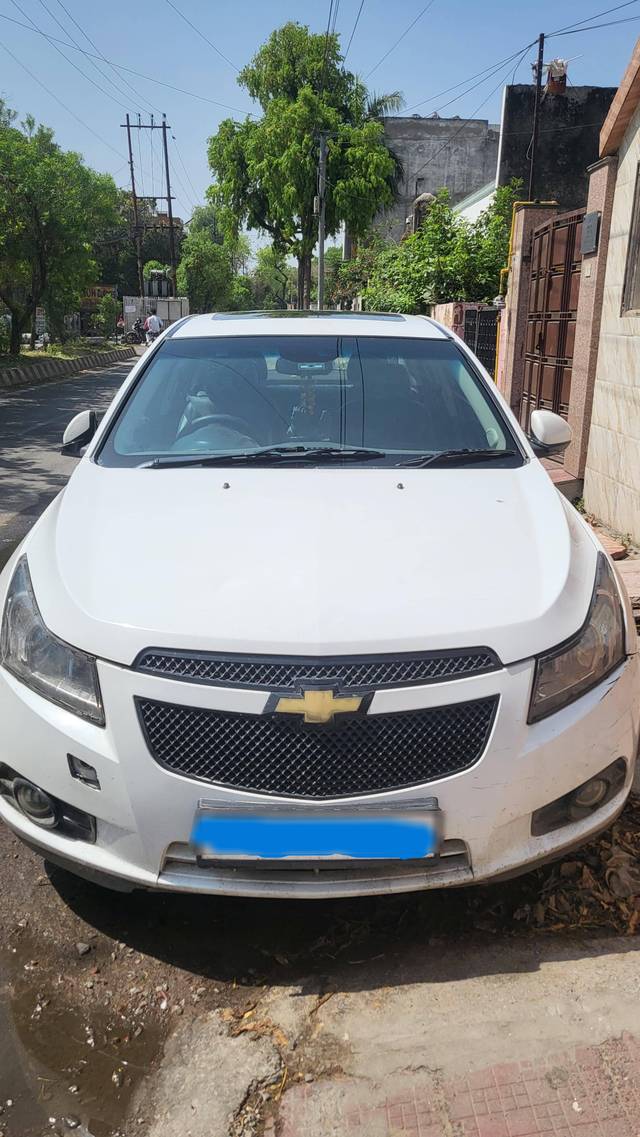 https://images10.gaadi.com/usedcar_image/4606450/original/processed_052cb3dd-72fb-4db7-8f06-feb422ca3236.jpg?imwidth=6400